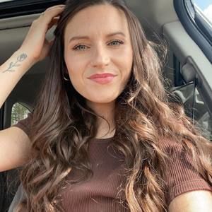 Meet your Posher, Alexandra